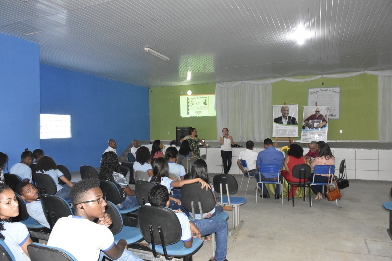 Camacã: Projeto Encontro com o Escritor acontece no CMC
